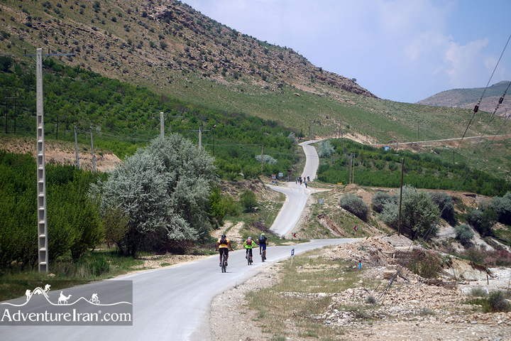 Iran-Cycling-Tour-AdventureIran-1215-16