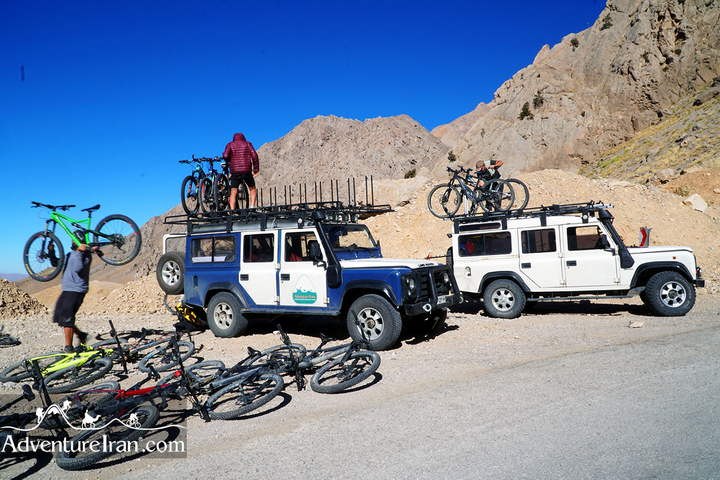 cycling-mountain-biking-logestic-operation-AdventureIran-1214-28