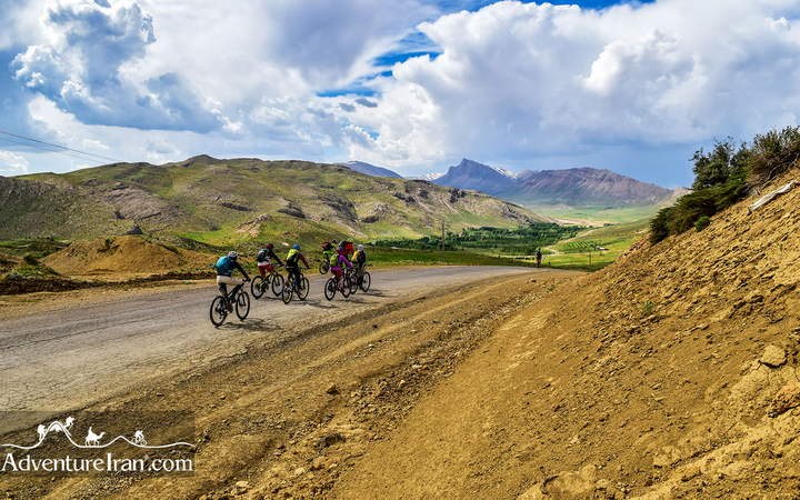 Iran-Mountain-Biking-1221-24