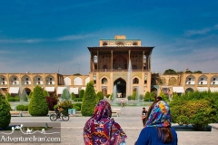 ali-qapu-palace-esfahan-iran-1012-02