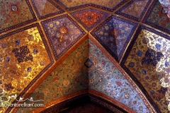 Chehel-sotoun-palace-Esfahan-Iran-1036-04