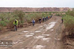 Dasht-e-kavir-desert-cycling-tour-Iran-1046-07