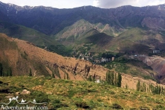 Dizin-to-Darbandsar-hiking-tour-Iran-1205-14