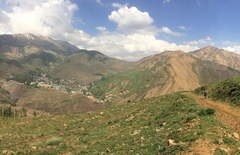 Dizin-to-Darbandsar-hiking-tour-Iran-1205-15