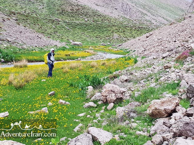 Lar-national-park-hiking-Iran-1109-02