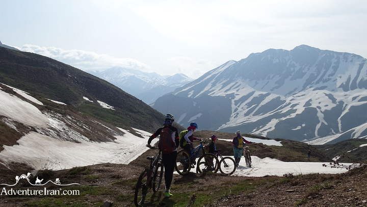Lar-national-park-mountain-biking-Iran-1110-25