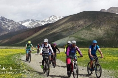 Lar-national-park-mountain-biking-Iran-1110-07