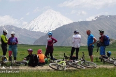 Lar-national-park-mountain-biking-Iran-1110-09