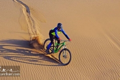Maranjab-desert-dasht-e-kavir-cycling-tour-Iran-1119-07