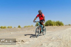 Maranjab-desert-dasht-e-kavir-cycling-tour-Iran-1119-17