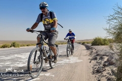 Maranjab-desert-dasht-e-kavir-cycling-tour-Iran-1119-24