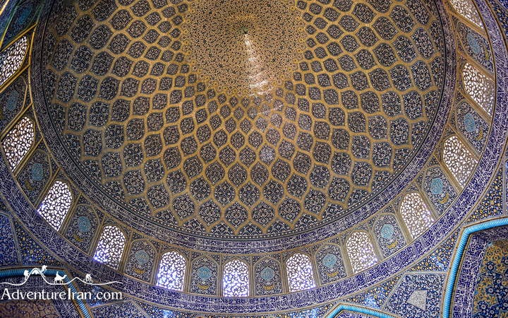 Emam-square-naghsh-e-jahan-Esfahan-Iran-1123-08