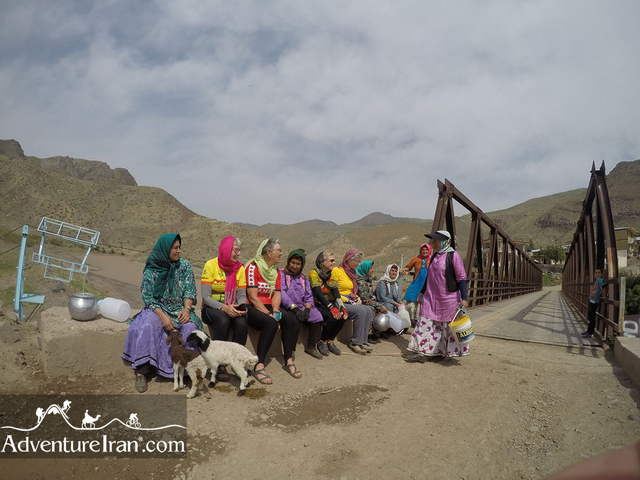 Iranian-ladies-in-Alamut-Valley-People-Persian-Iranian-1220