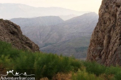 Daryok-lake-shemshak-mule-trekking-Iran-1167-05