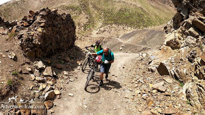 Shemshak-mountain-biking-tour-Iran-1168-10