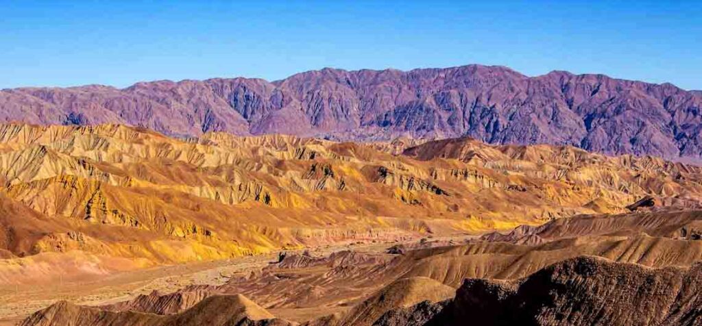 Hazar Mountain Range of Kerma - Dasht-e Lut Desert
