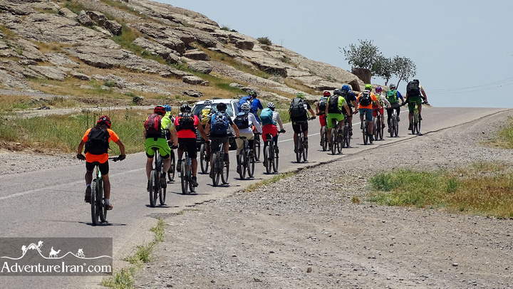 Adventure Iran's group cycling Tour