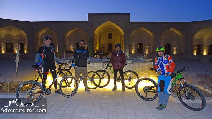Maranjab cycling tour Dasht-e Kavir Desert