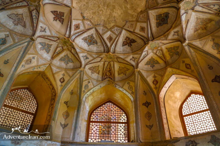 Iran Photography guide Hasht Behesht Esfahan inside view